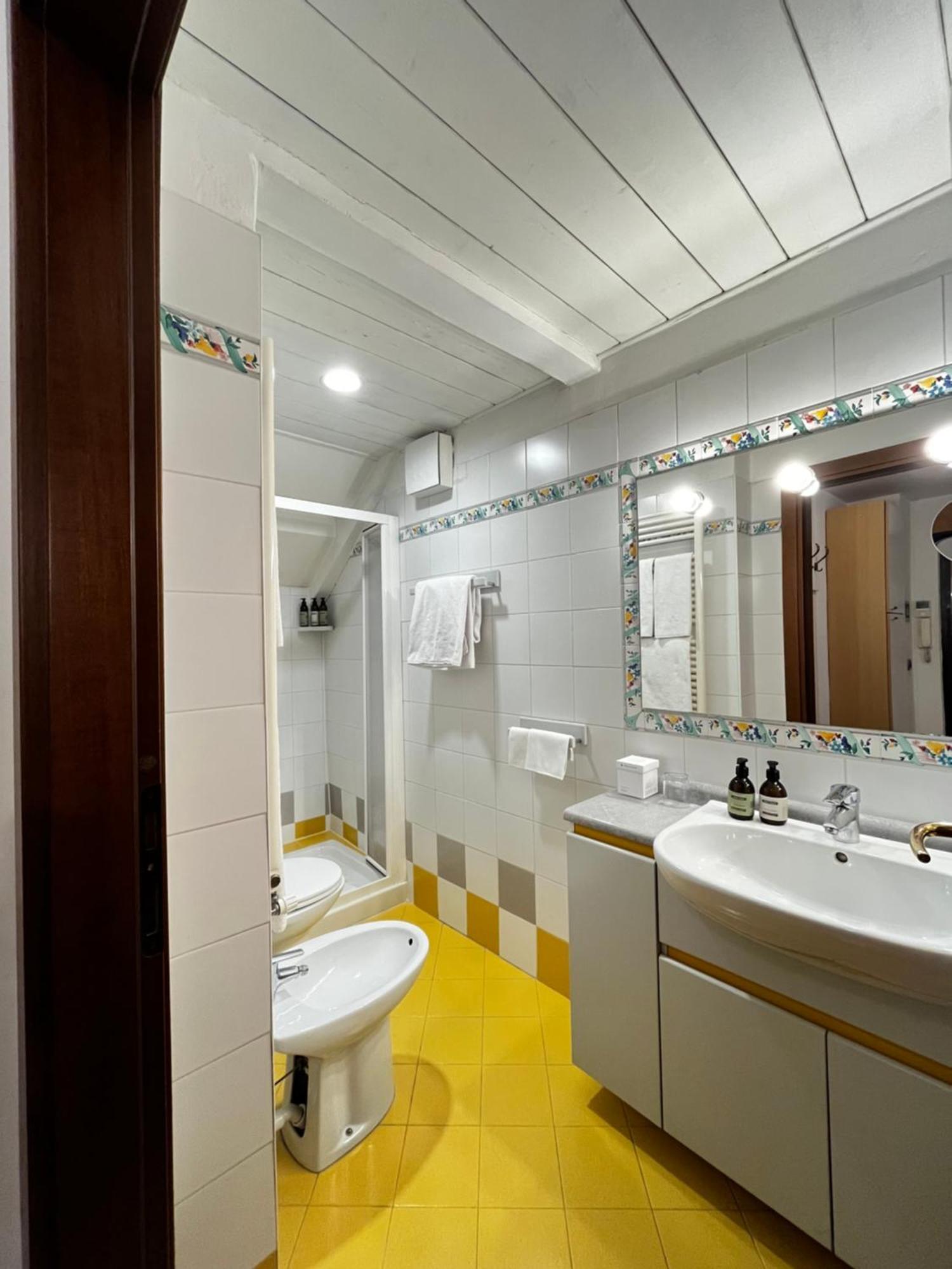 Manci Apartments By Hotel America טרנטו מראה חיצוני תמונה