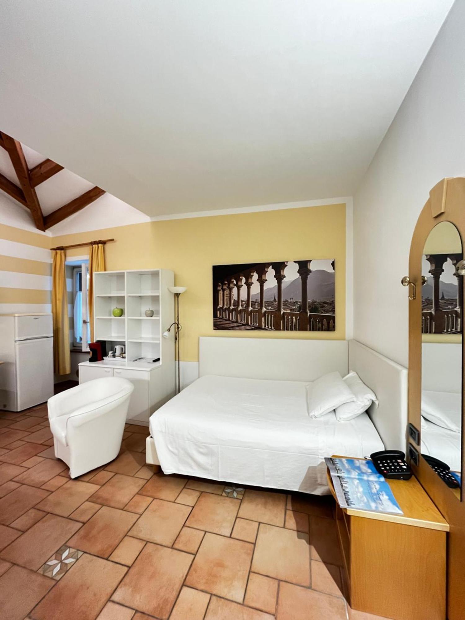 Manci Apartments By Hotel America טרנטו מראה חיצוני תמונה