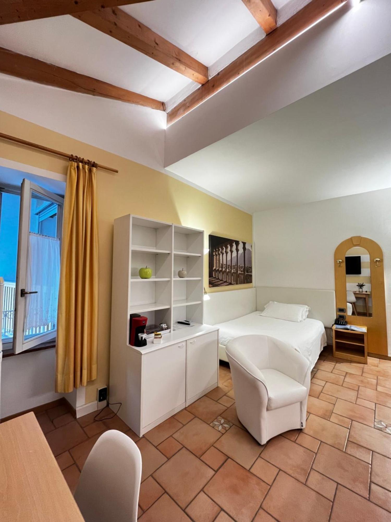 Manci Apartments By Hotel America טרנטו מראה חיצוני תמונה
