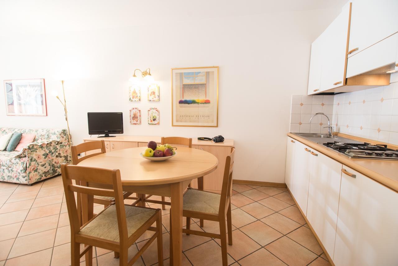 Manci Apartments By Hotel America טרנטו מראה חיצוני תמונה
